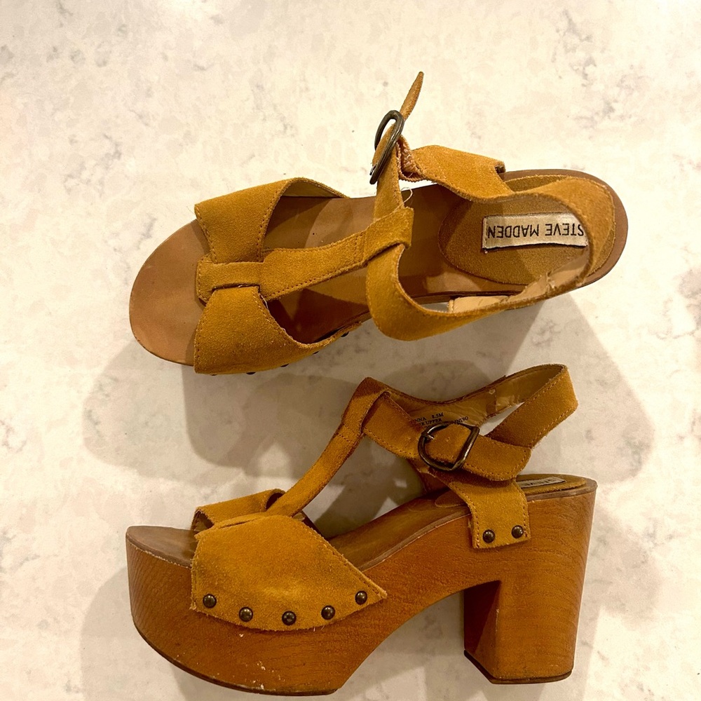 Steve Madden Platform suede Sandals